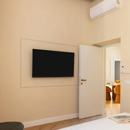 Deza Luxe Colosseum View 2br 2bt Modern Style Apartment *