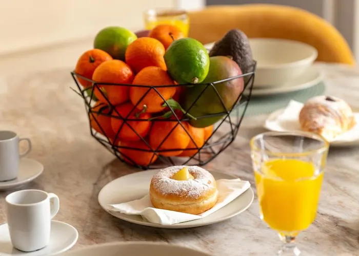 Apartment Deza Luxe Colosseum View 2br 2bt Modern Style