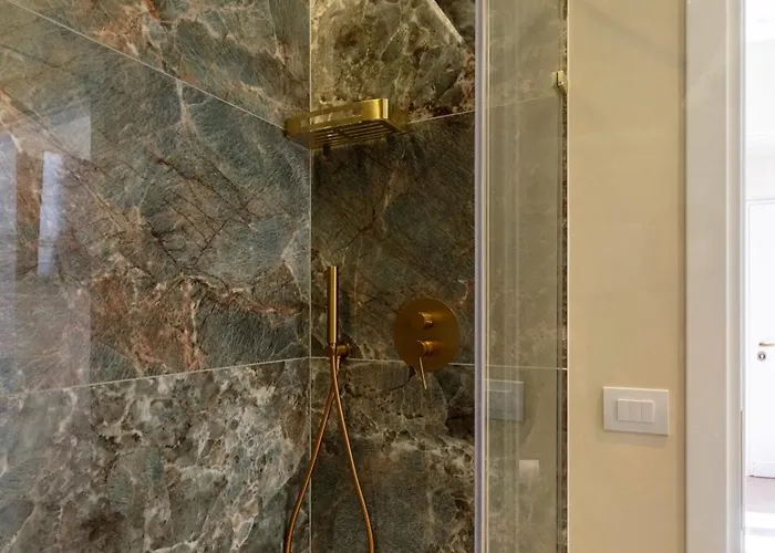 Apartment Deza Luxe Colosseum View 2br 2bt Modern Style