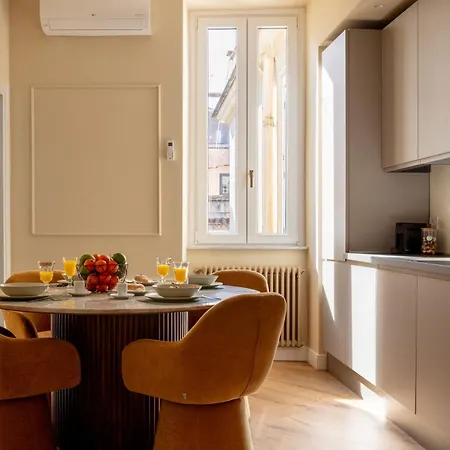 Deza Luxe Colosseum View 2br 2bt Modern Style شقة روما